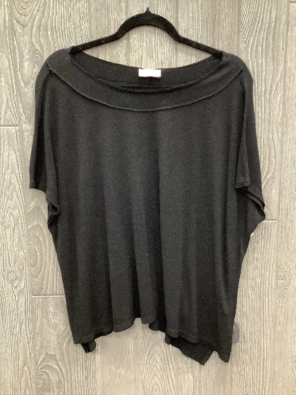 Top Short Sleeve By Pink Lily In Black, Size: M