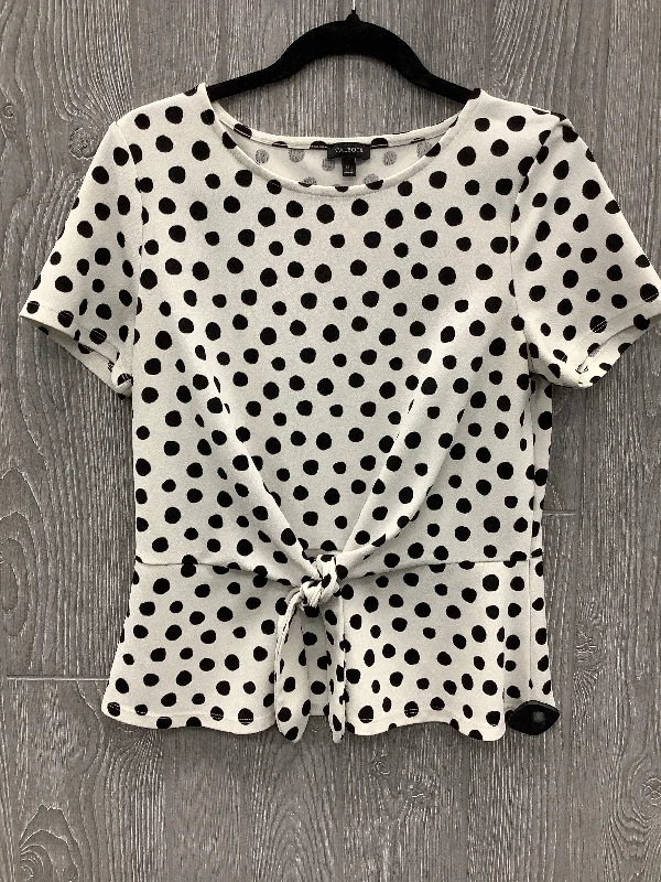 Top Short Sleeve By Talbots In Polkadot Pattern, Size: M