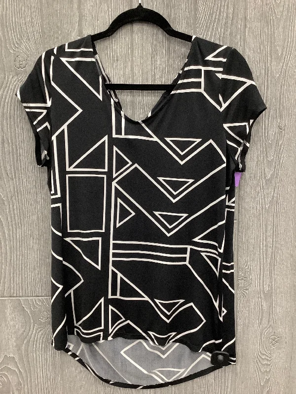 Top Short Sleeve By Tribal In Black, Size: M