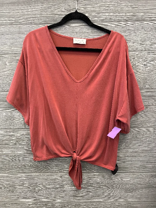 Top Short Sleeve By Lavender Field In Red, Size: M