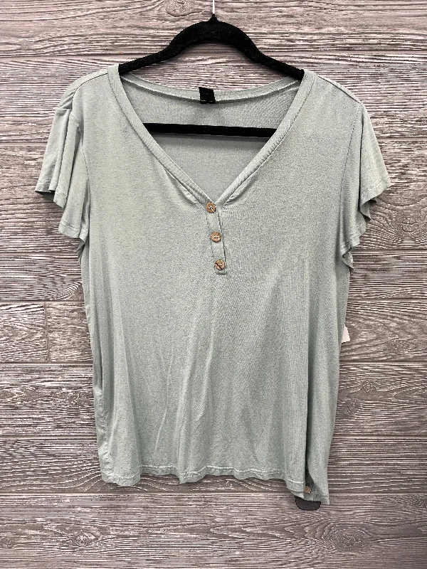 Top Short Sleeve By Shein In Green, Size: M