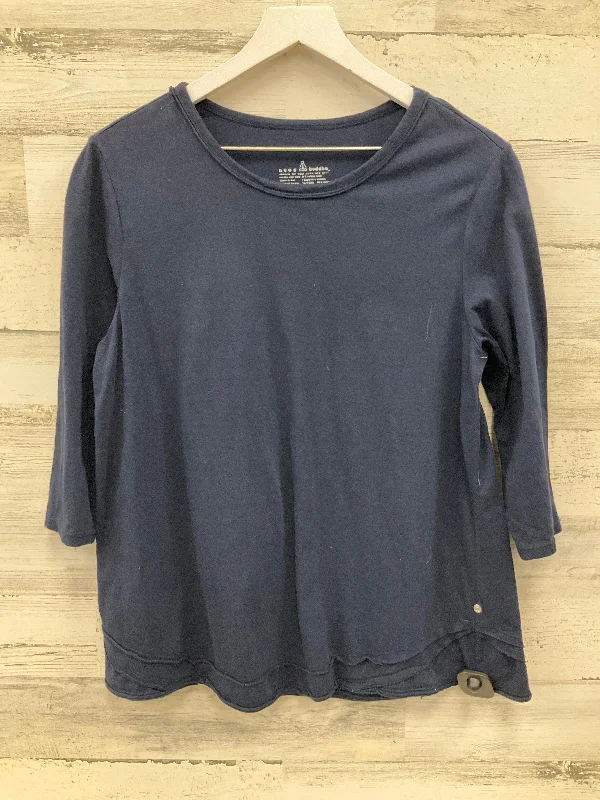 Top Short Sleeve By Neon Buddha In Navy, Size: M