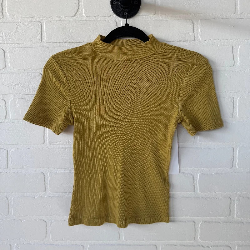 Top Short Sleeve Basic By Anthropologie In Green, Size: Xs