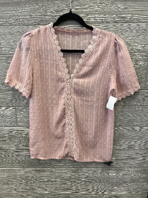 Top Short Sleeve By Clothes Mentor In Pink, Size: M