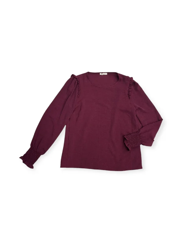 Top Long Sleeve By Clothes Mentor In Red, Size: S