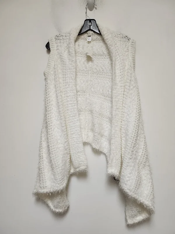 Vest Sweater By Cato In White, Size: M