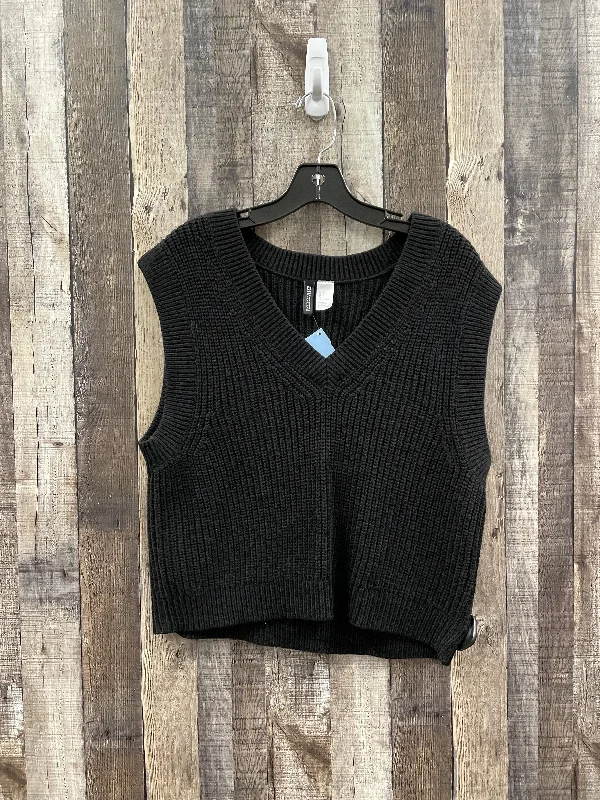 Vest Sweater By Divided In Black, Size: M