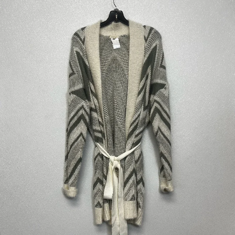 Cardigan By Clothes Mentor In Grey White, Size: Xl