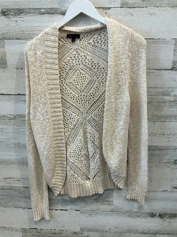 Sweater Cardigan By Clothes Mentor In Cream, Size: M