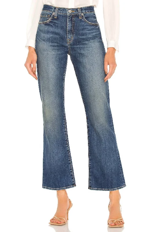 Boot Cut Jean In Classic Wash