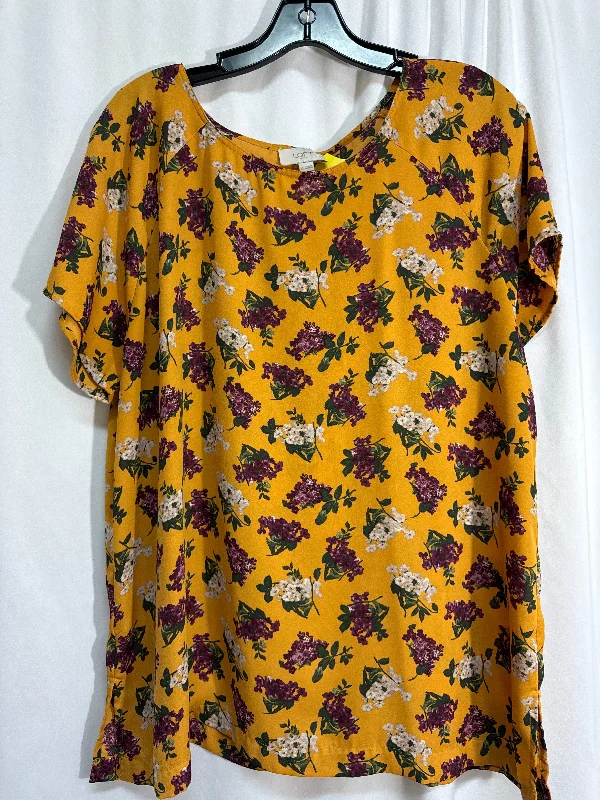 Top Short Sleeve By Loft In Yellow, Size: Xl